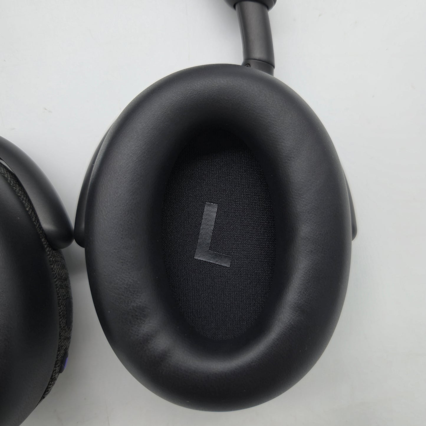 Dell WL7024 Wireless Noise Canceling Stereo Headset Black WL7024-DDAO Open Box