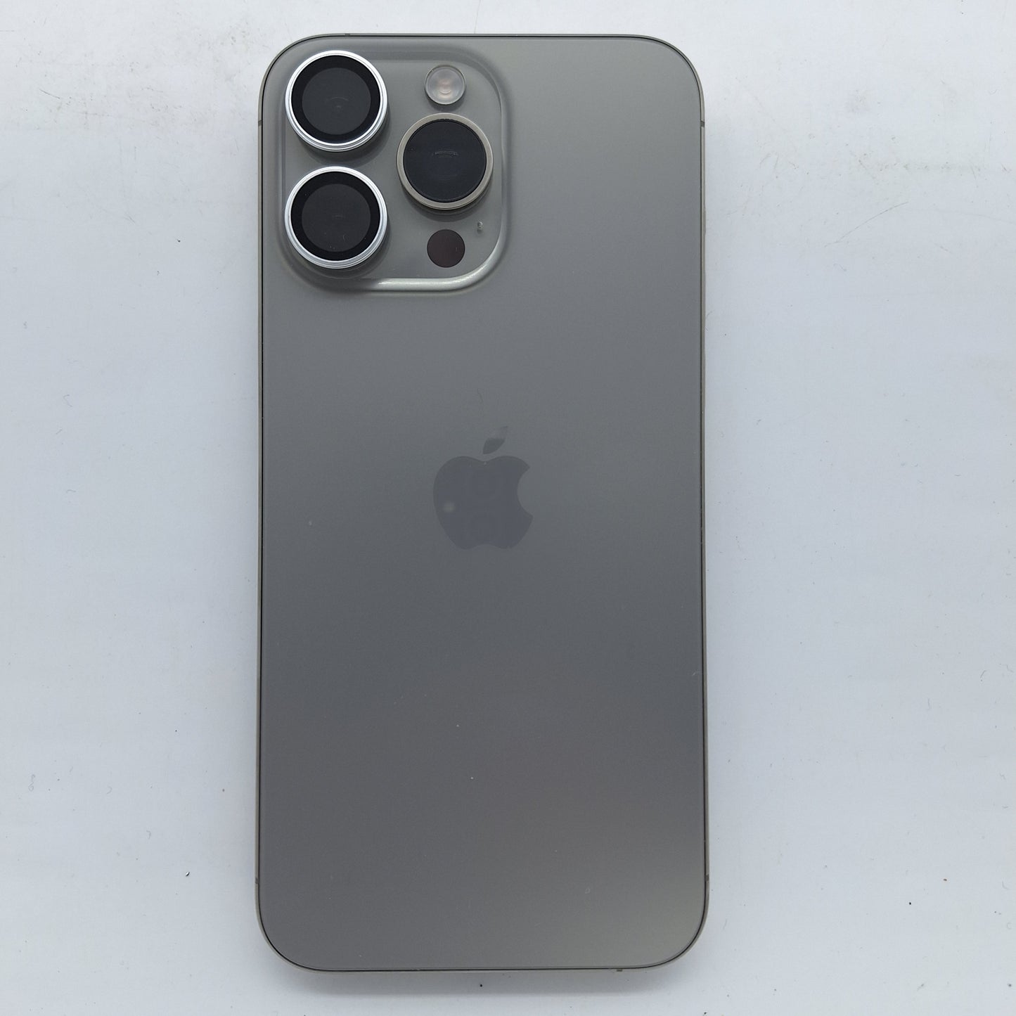 Unlocked Apple iPhone 15 Pro Max 256GB 26.1 Silver A3105