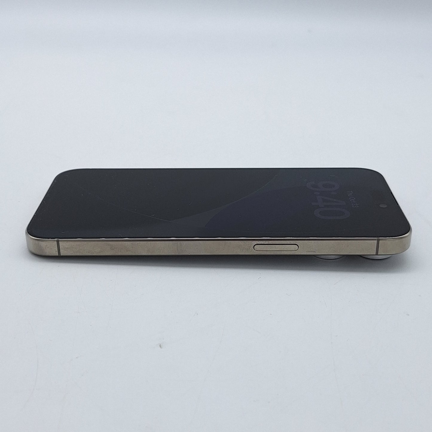 Unlocked Apple iPhone 15 Pro Max 256GB 26.1 Silver A3105