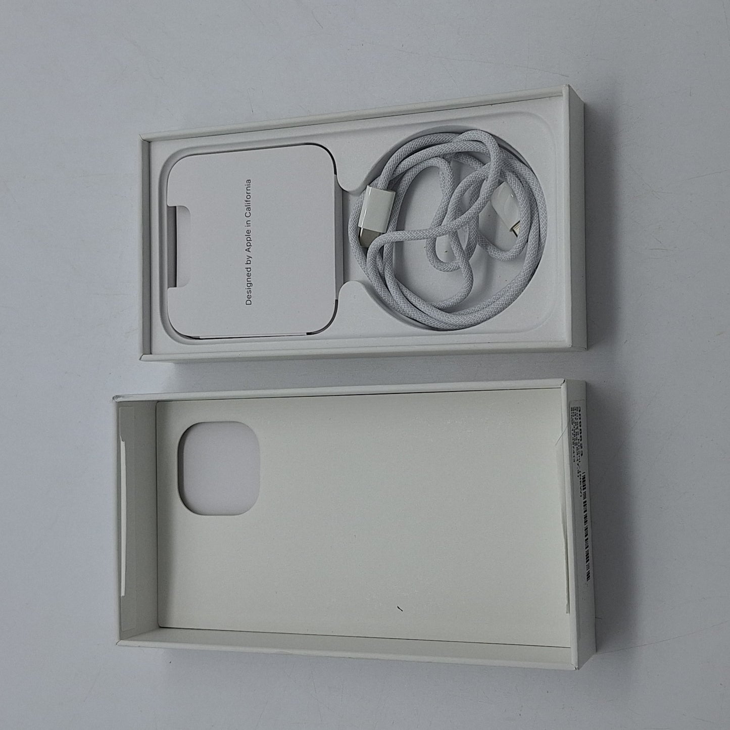 Unlocked Apple iPhone 15 Pro Max 256GB 26.1 Silver A3105