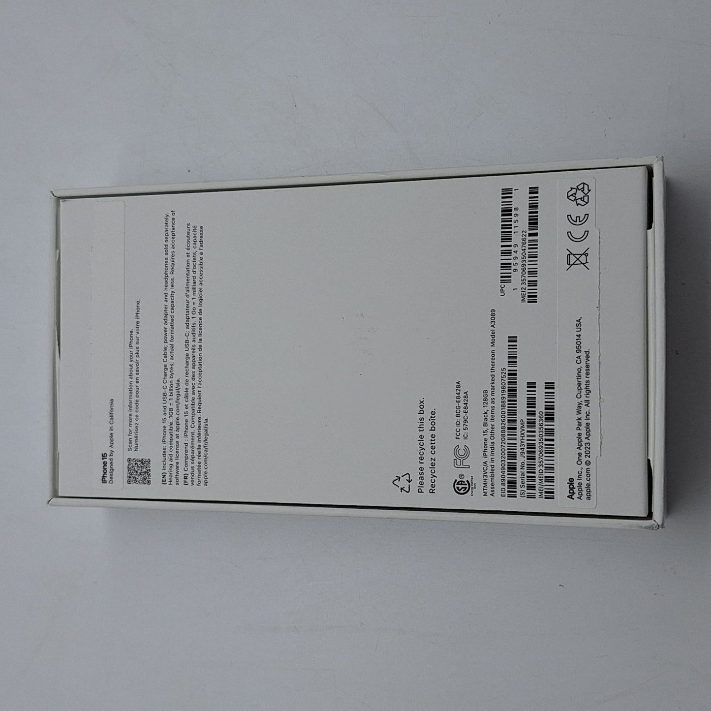 Unlocked Apple iPhone 15 Pro Max 256GB 26.1 Silver A3105